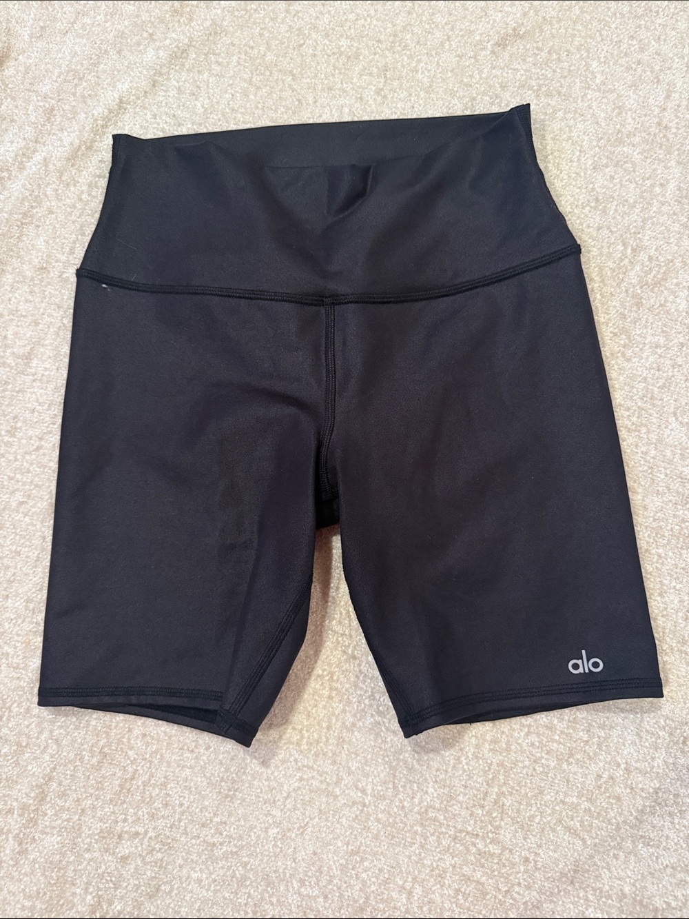 ALO Yoga Black High-Rise Bike Shorts - Picture 1 of 1